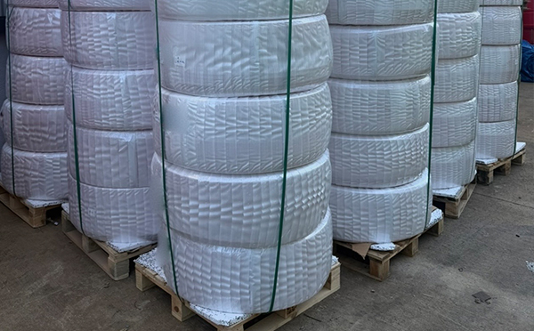 loading photo 2 — pallet rows